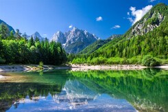 - SLOVINSKO – PODZIM U JEZERA BLED - SLOVINSKO – PODZIM U JEZERA BLED