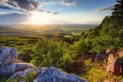 - SLOVENSKO - HUSÍ HODY A MALÉ KARPATY - SLOVENSKO - HUSÍ HODY A MALÉ KARPATY
