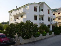 BAŠKA / APARTMÁNOVÝ DŮM MOHAR