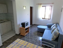 BAŠKA / APARTMÁNOVÝ DŮM MOHAR