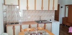 VODICE / APARTMÁNOVÝ DŮM BATINIČ