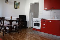 BAŠKA VODA / APARTMÁNOVÝ DŮM CVITANOVIČ