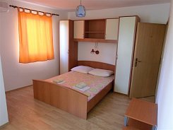 TUČEPI / APARTMÁNOVÝ DŮM LJUBOMIRA