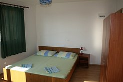 TUČEPI / APARTMÁNOVÝ DŮM LJUBOMIRA