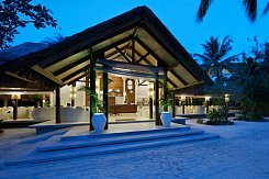 MALEDIVY - KURAMATHI ISLAND RESORT*****