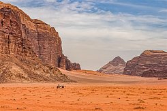 JORDÁNSKO - POUŠTNÍ KRÁSKY PETRA a WADI RUM