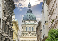 - MAĎARSKO – BUDAPEŠŤ – KRÁLOVNA DUNAJE - MAĎARSKO – BUDAPEŠŤ – KRÁLOVNA DUNAJE