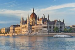 MAĎARSKO – BUDAPEŠŤ – HISTORICKÝ SKVOST