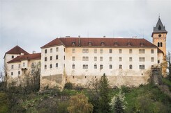 ŠUMAVA – VOLARY: JEZERA, HORSKÉ VÝHLEDY A RENESANCE