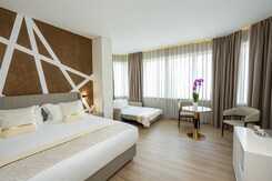 ALBÁNIE - ALBÁNSKÉ ALPY A MOŘE -  LETECKY