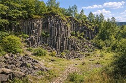 POLSKÉ BESKYDY A USTROŃ