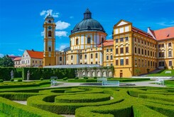 JARNÍ PUTOVÁNÍ ZA SKRYTÝMI KLENOTY JIŽNÍ MORAVY