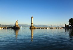 ZÁMEK NEUSCHWANSTEIN A BODAMSKÉ JEZERO