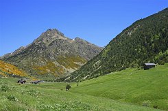 ANDORRA - SRDCE PYRENEJÍ