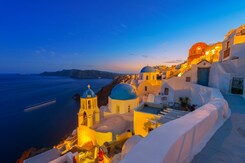 ŘECKO - KYKLADSKÉ OSTROVY PAROS A SANTORINI