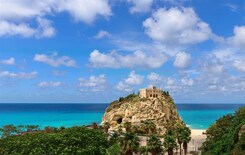 ITÁLIE - APULIE, BASILICATA, KALÁBRIE